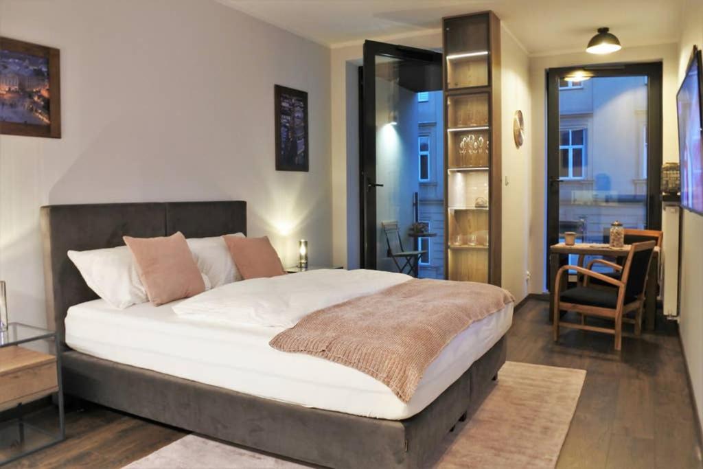 Boutique 109 - Old City, Luxury Apt. With A Garage 크라쿠프 외부 사진