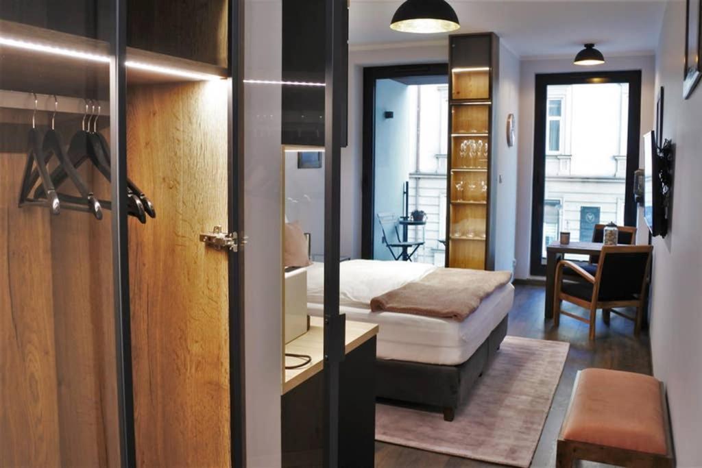 Boutique 109 - Old City, Luxury Apt. With A Garage 크라쿠프 외부 사진
